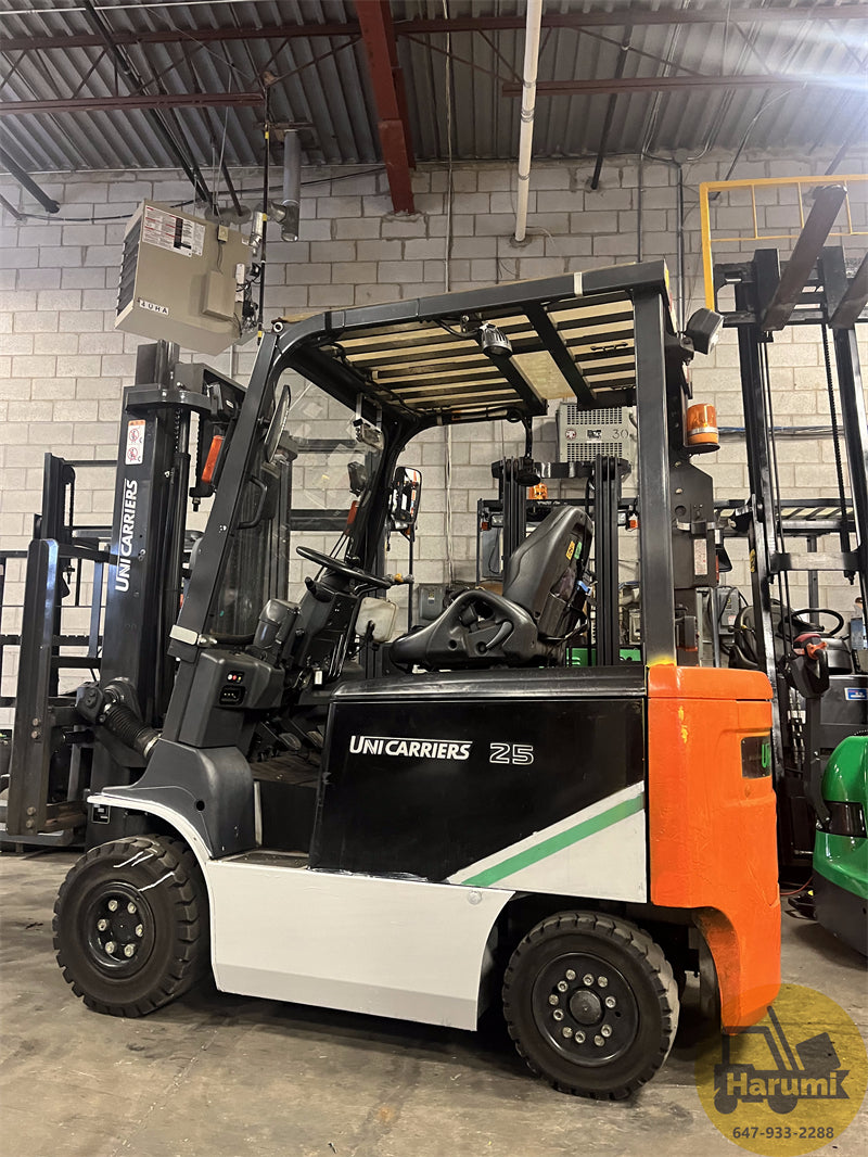 UNICARRIERS Electric Forklift (#108)