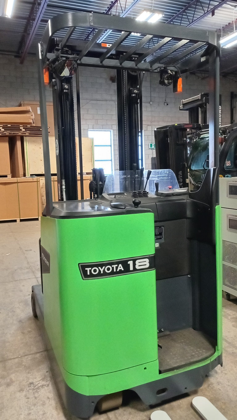 Toyota Reach Truck #194