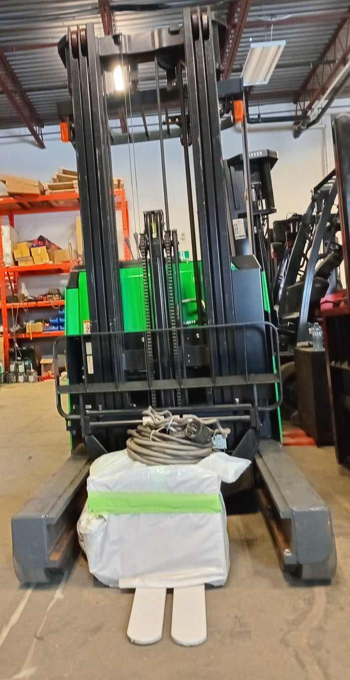 Reach Truck  #195