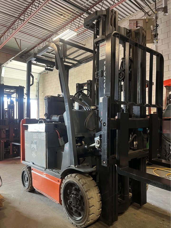 Toyota Electric Forklift (#C030)