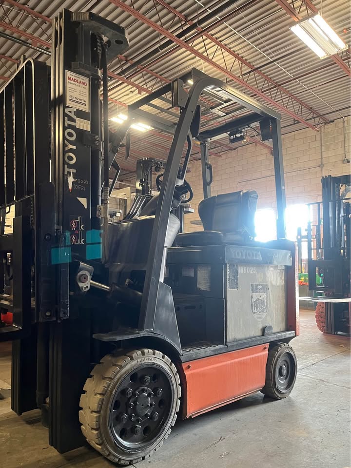 Toyota Electric Forklift (#C030)