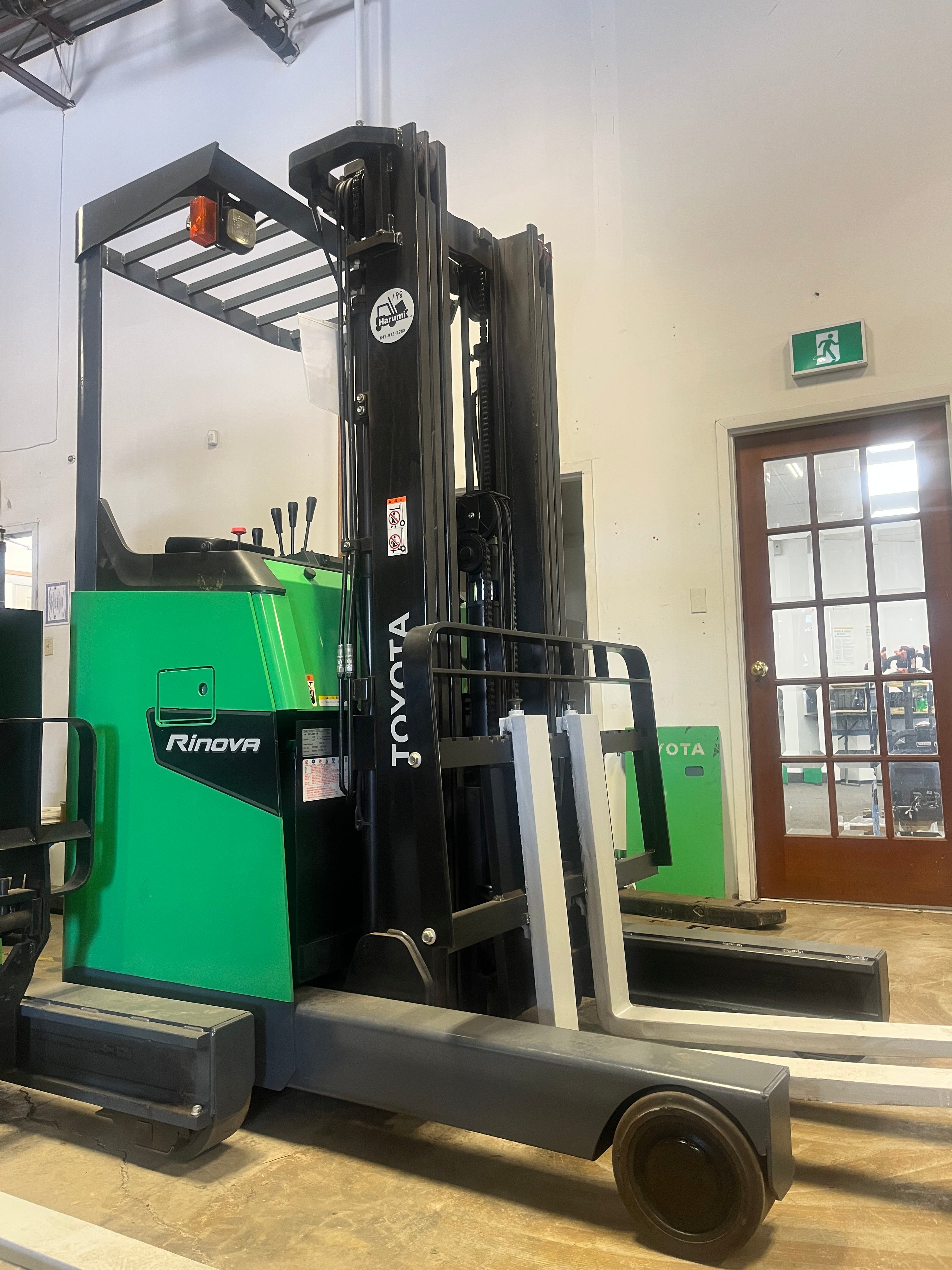 Reach Truck 3300 lbs (#198)