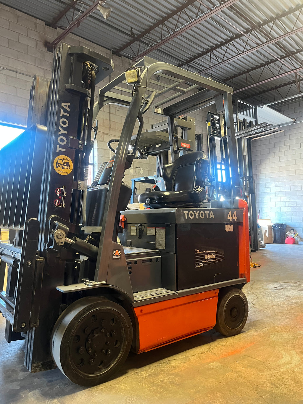 Toyota Electric Forklift (5000lbs) #90