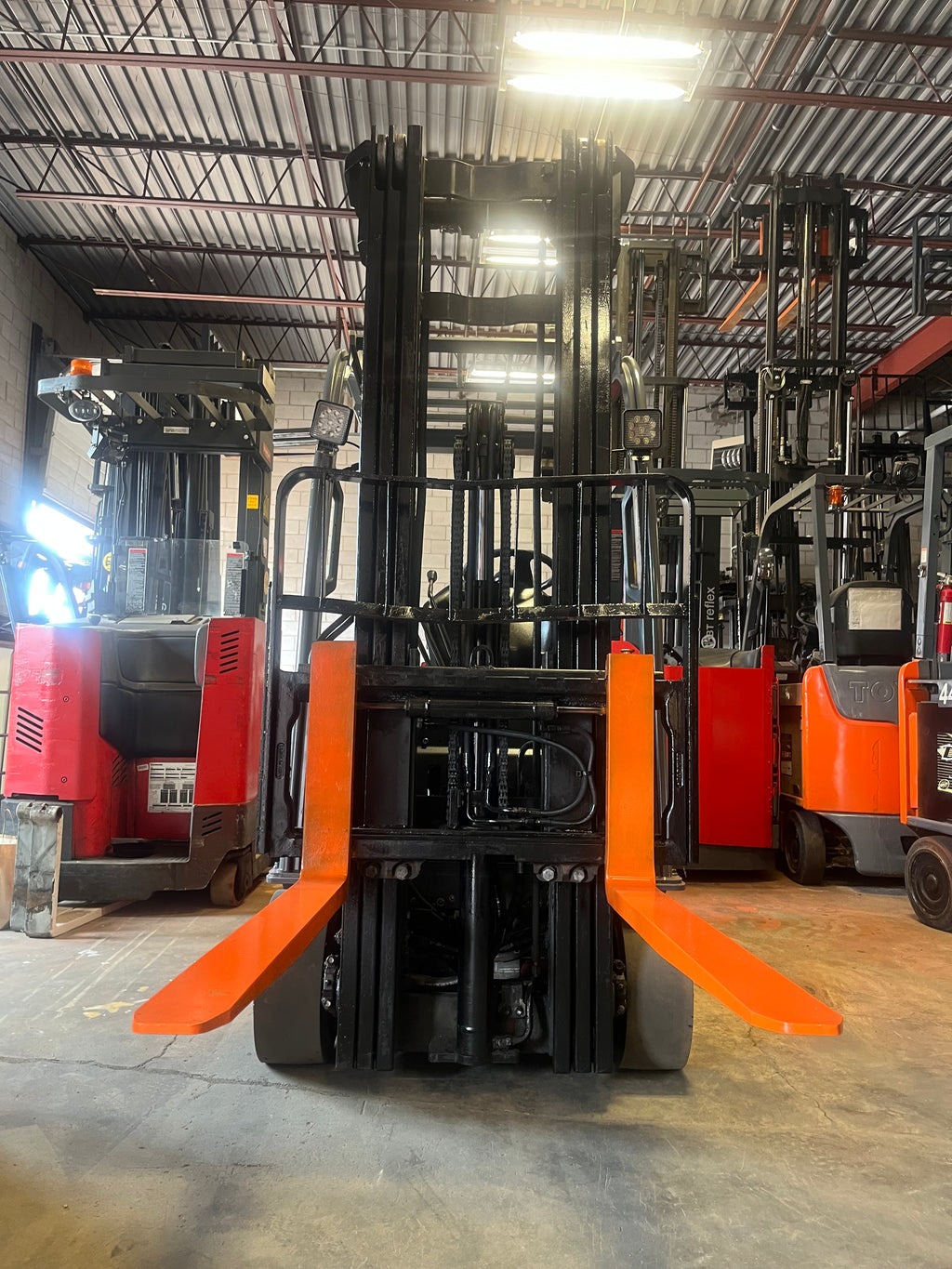 Toyota electric forklift (Three wheels#C104)