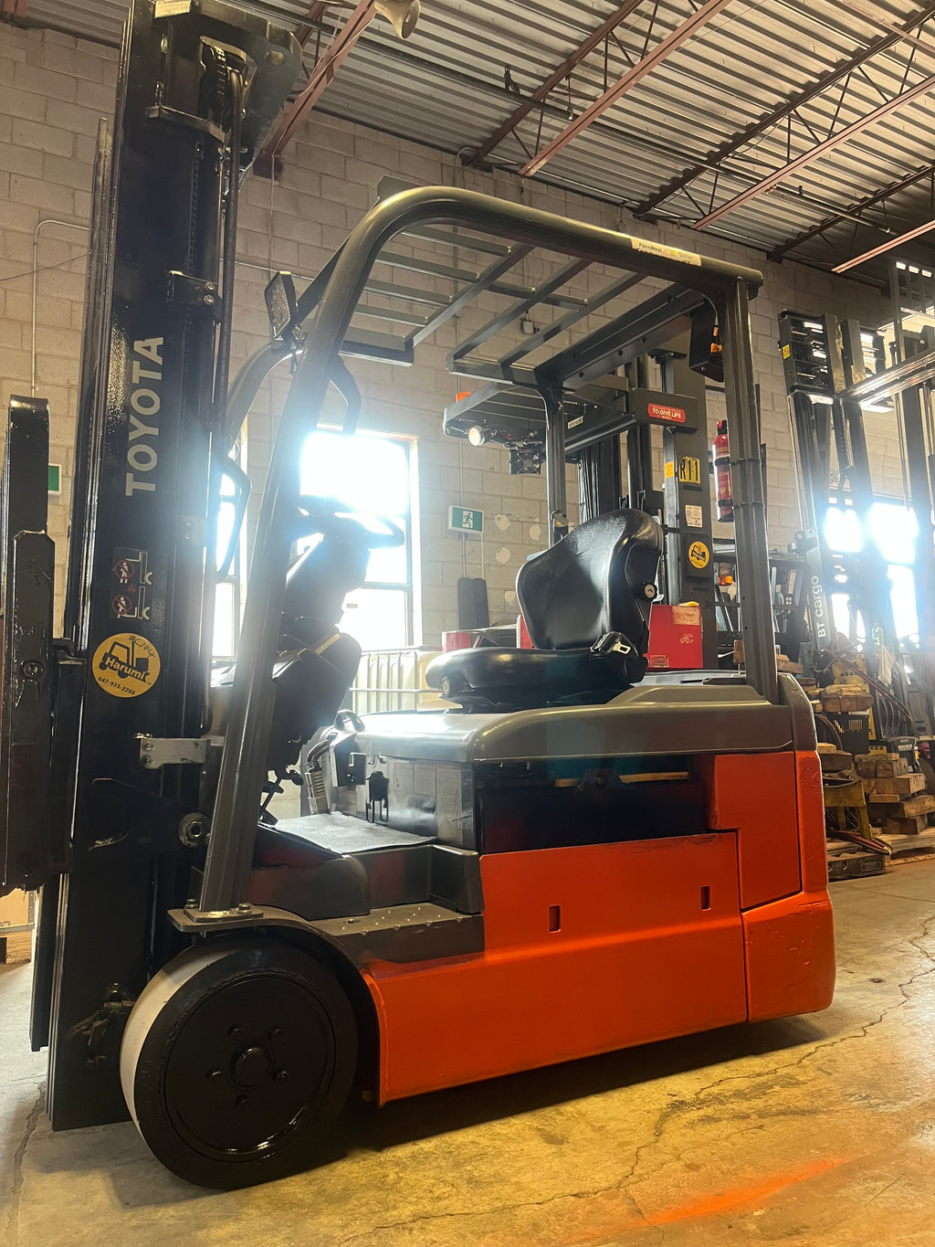 Toyota electric forklift (Three wheels#C104)