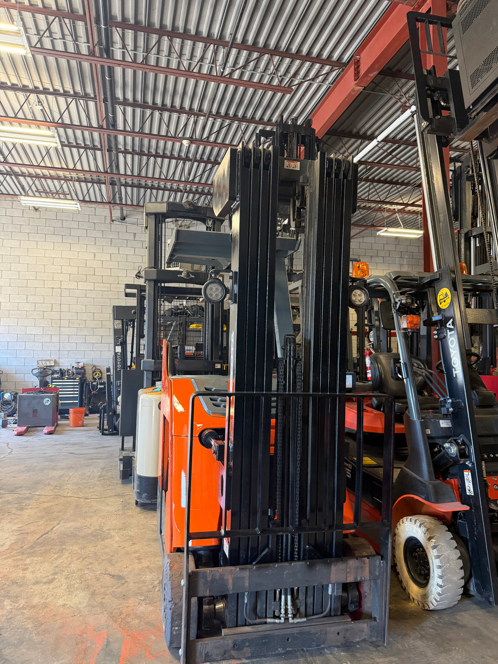 Toyota stand up forklift(C#...)