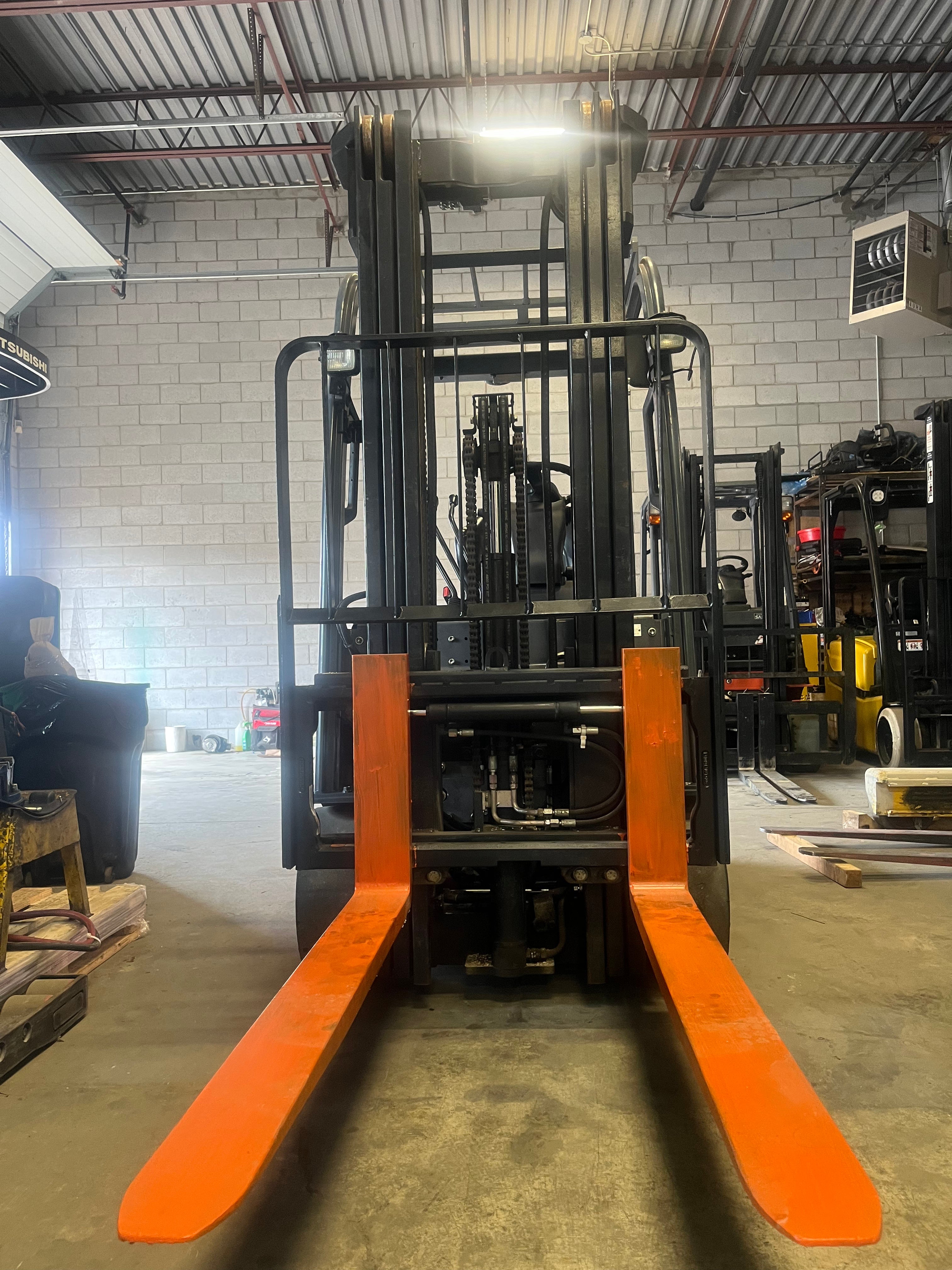 Toyota Electric Forklift #C092 (4400lbs)