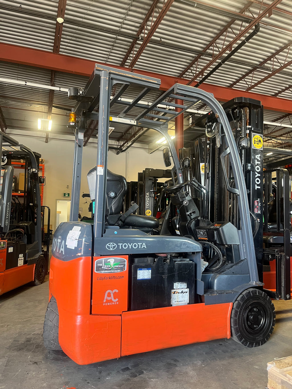 Toyota Electric ForkLift (3300lbs) #98